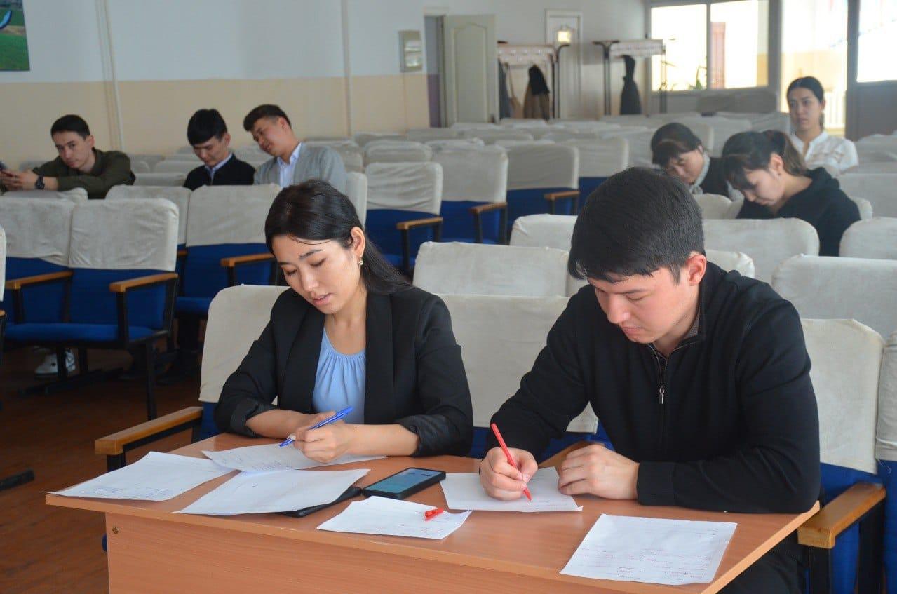 Мектепшілік жетекшілер арасында дебат турнирі өткізілді